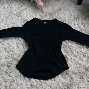 Kids Girls Black Long-Sleeve Shirt Fitted. Size- XL (in kids) Brand- Old Navy